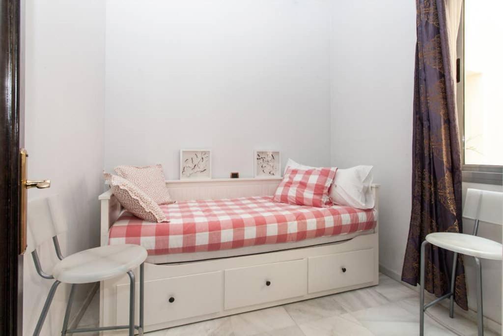 Apartamento Alfareria Севиля Екстериор снимка